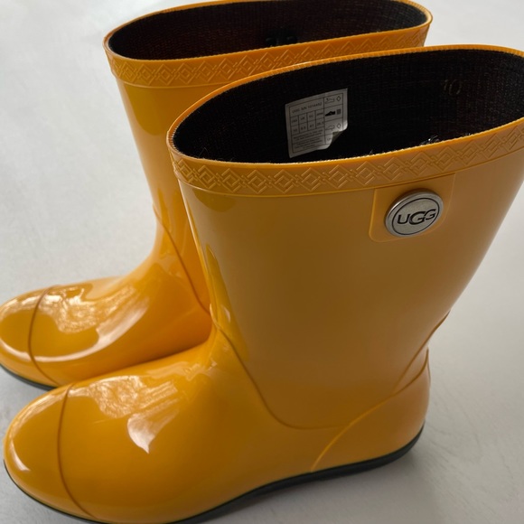 UGG Shoes - *UGG women’s yellow rain boots* stained from a candle*